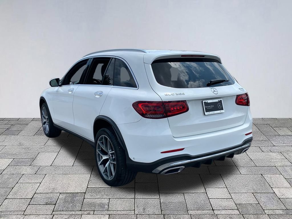 Used 2021 Mercedes-Benz GLC 300 4MATIC w/ AMG Line image 5