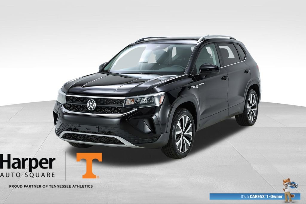 Used 2023 Volkswagen Taos SE w/ Panoramic Sunroof Package AWD/4WD image 1