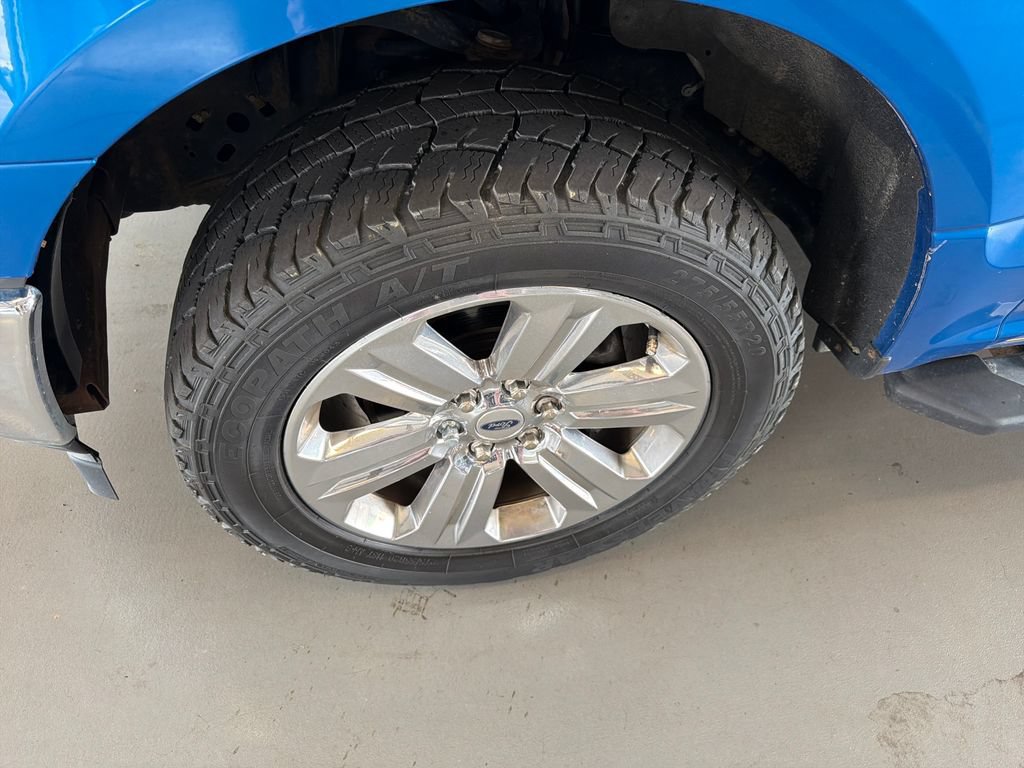 Used 2019 Ford F150 XLT w/ Equipment Group 302A Luxury AWD/4WD image 11