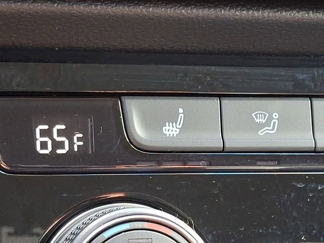 Used 2024 Volkswagen Taos SE FWD image 25