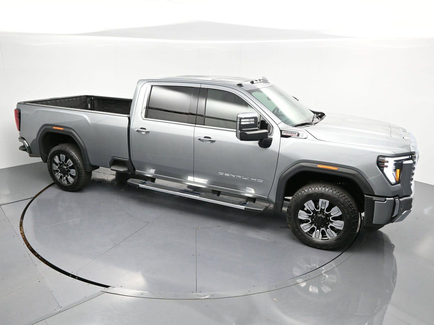 Used 2024 GMC Sierra 2500 Denali w/ Denali Reserve Package image 42