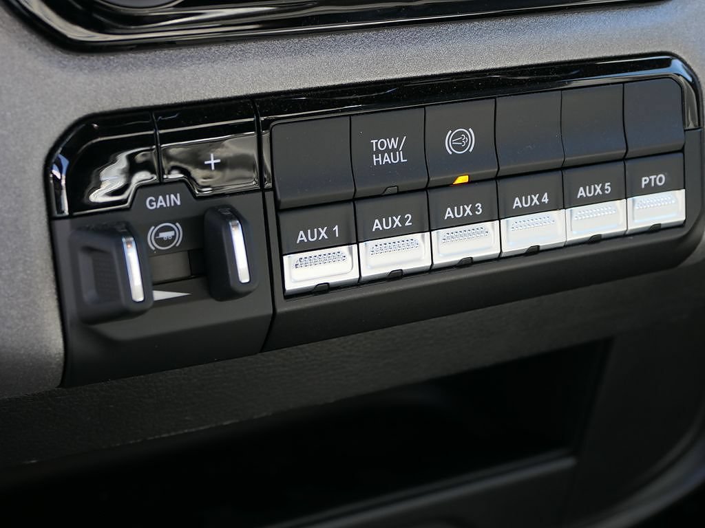 New 2026 RAM 5500 Tradesman w/ Chrome Appearance Group RWD image 21