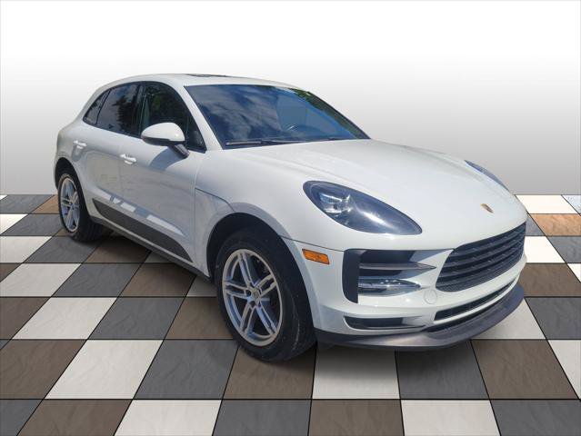 Used 2020 Porsche Macan w/ Premium Package Plus AWD/4WD image 3