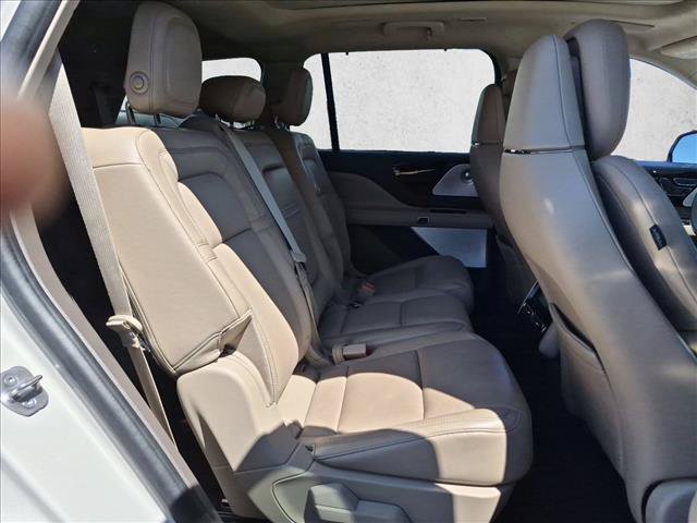 Used 2020 Lincoln Aviator Reserve w/ Equipment Group 202A AWD/4WD image 15