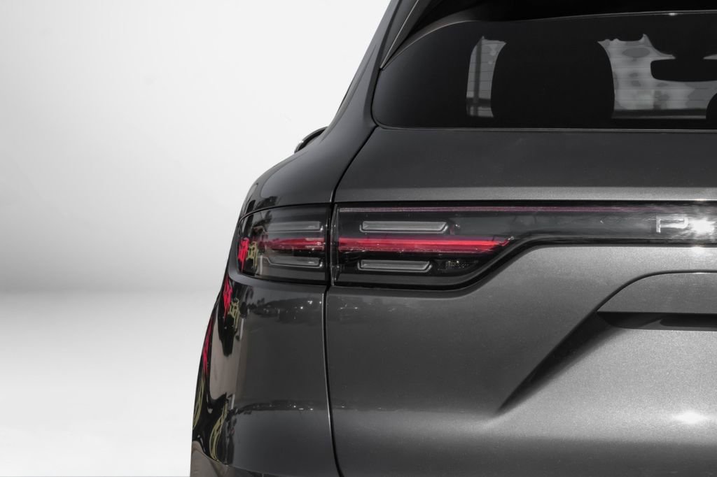 Used 2019 Porsche Cayenne image 62