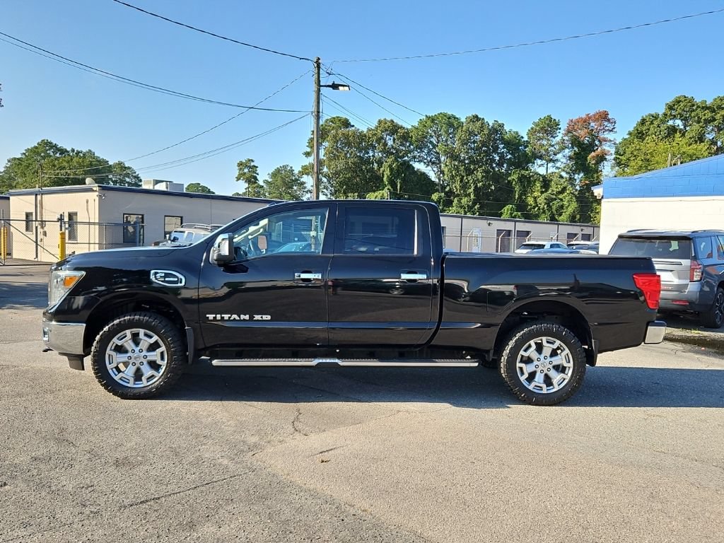 Used 2016 Nissan Titan SL AWD/4WD image 4