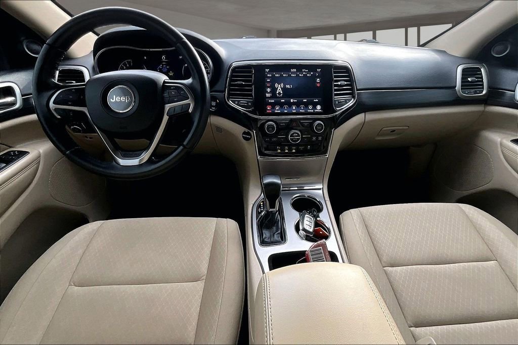 Used 2022 Jeep Grand Cherokee Laredo E image 17