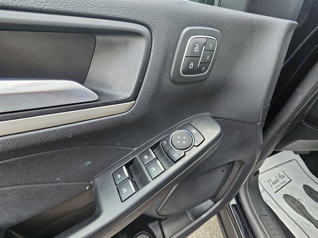 Used 2022 Ford Escape SEL w/ Technology Package image 21