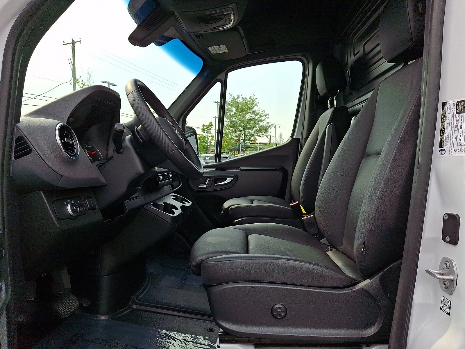 New 2026 Mercedes-Benz Sprinter 2500 image 10