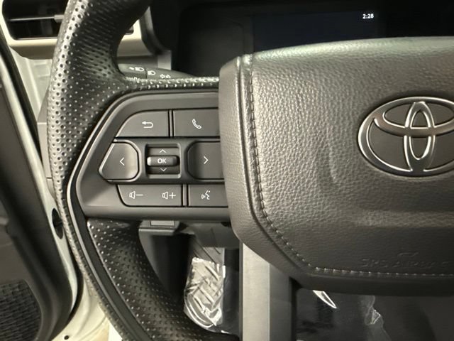 Used 2025 Toyota Tacoma SR AWD/4WD image 27