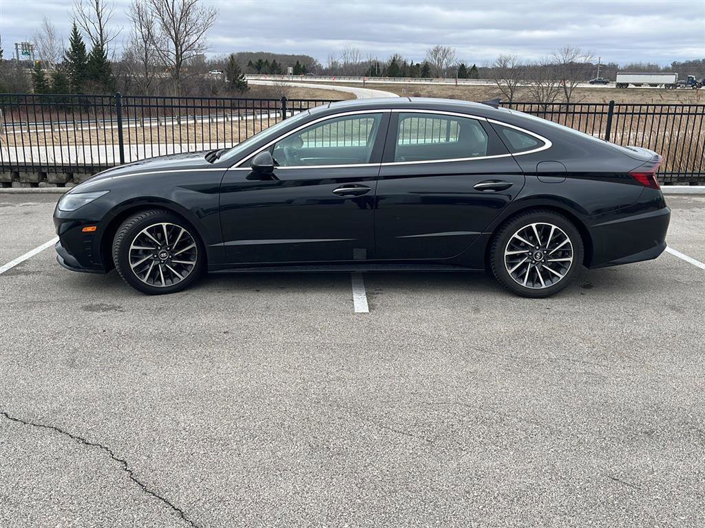 Used 2020 Hyundai Sonata Limited FWD image 3