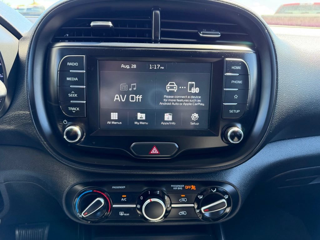 Used 2021 Kia Soul LX FWD image 13