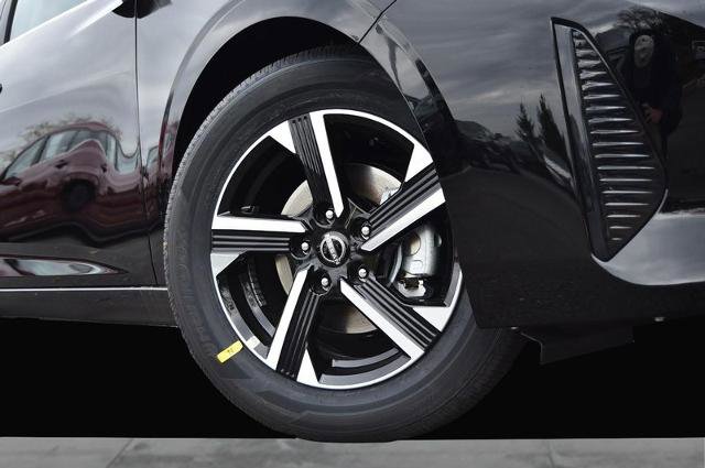 New 2025 Nissan Sentra SV image 3