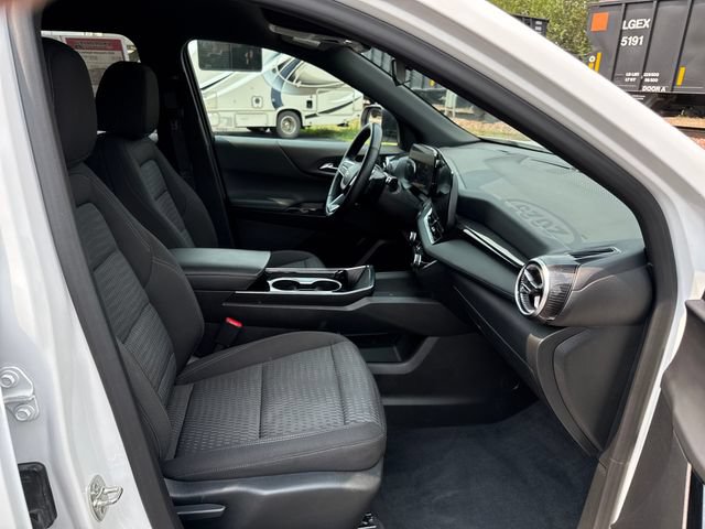 Used 2025 Chevrolet Equinox LT AWD/4WD image 29