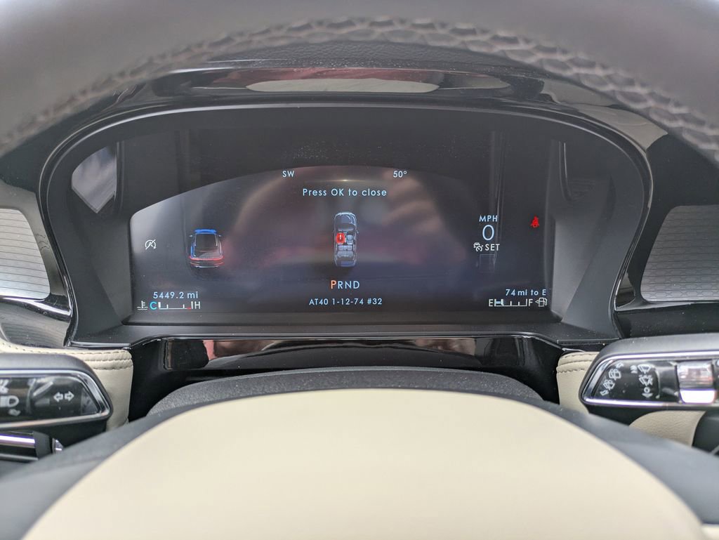 Used 2025 Lincoln Corsair FWD w/ Equipment Group 101A image 15