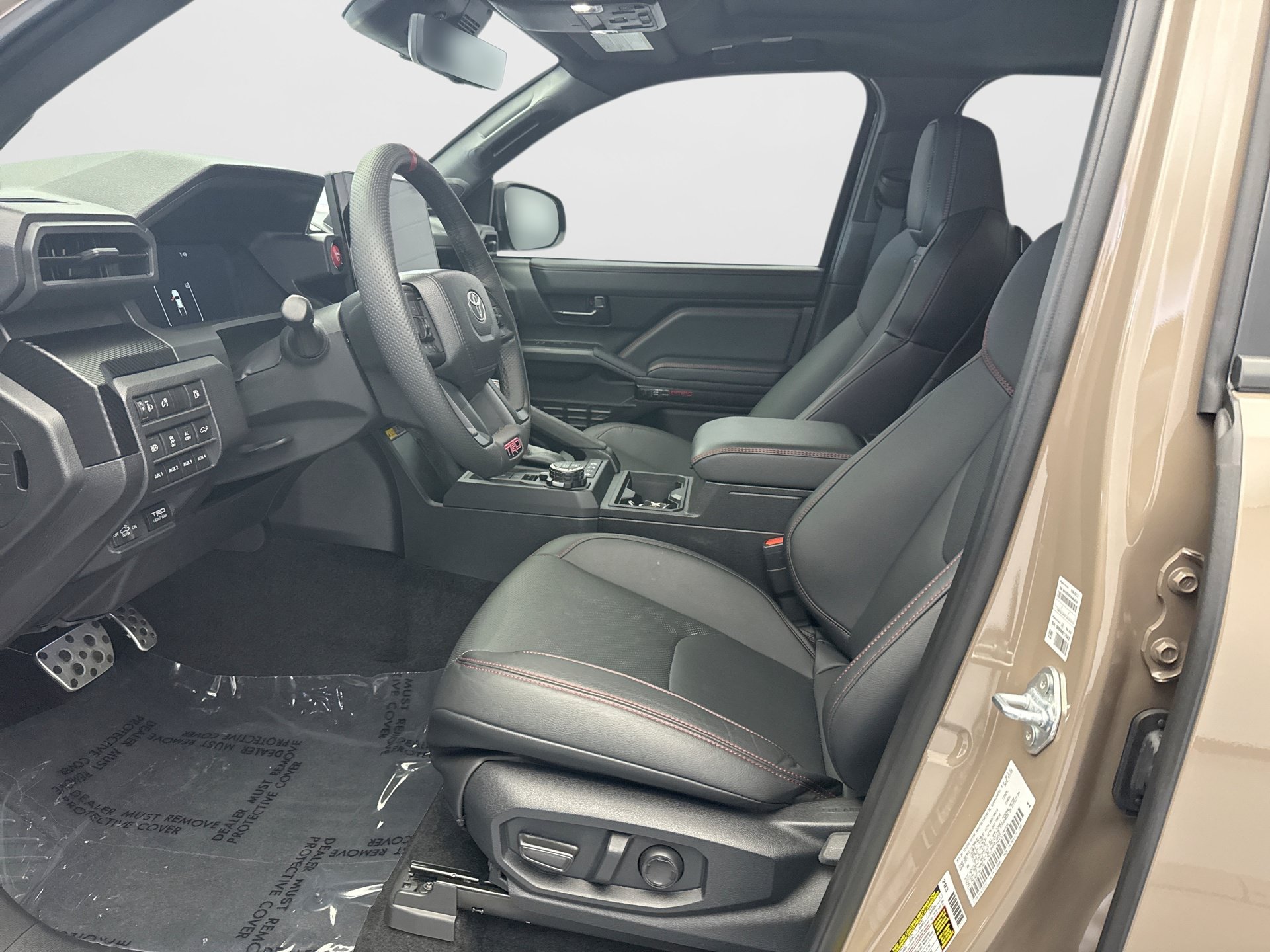 Used 2025 Toyota Tacoma TRD Pro w/ Tow Tech Package AWD/4WD image 11