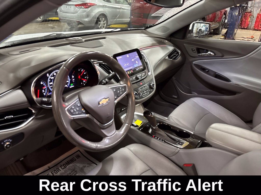 Used 2019 Chevrolet Malibu Premier w/ Sun and Wheel Package FWD image 20