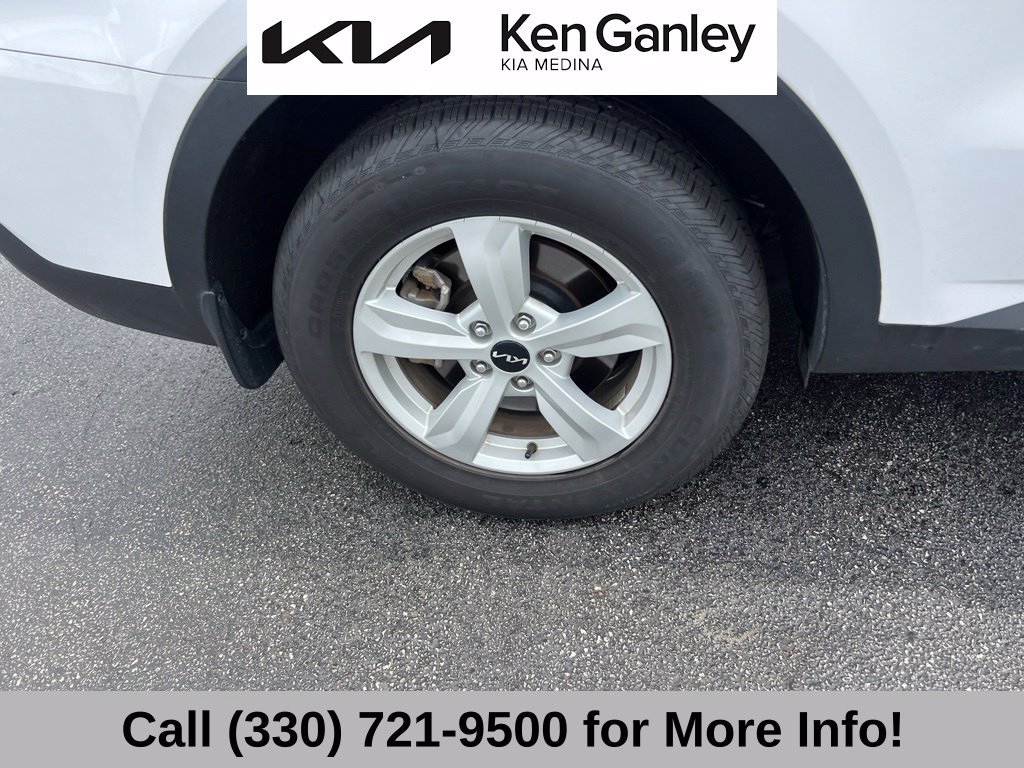Certified 2026 Kia Sorento LX FWD image 21