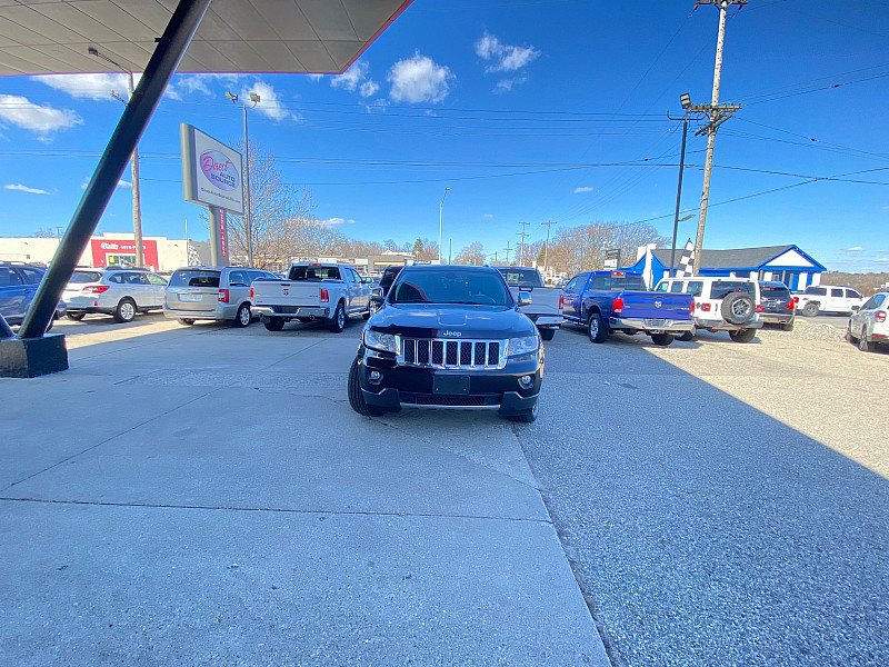 Used 2013 Jeep Grand Cherokee Overland image 5