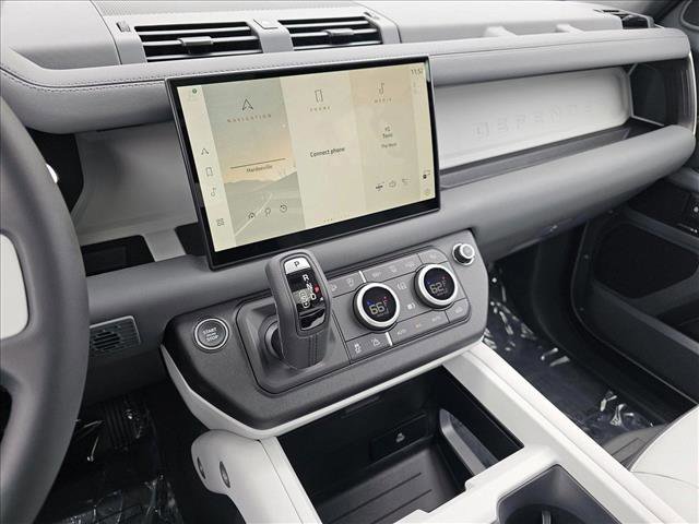 New 2025 Land Rover Defender 110 S AWD/4WD image 12
