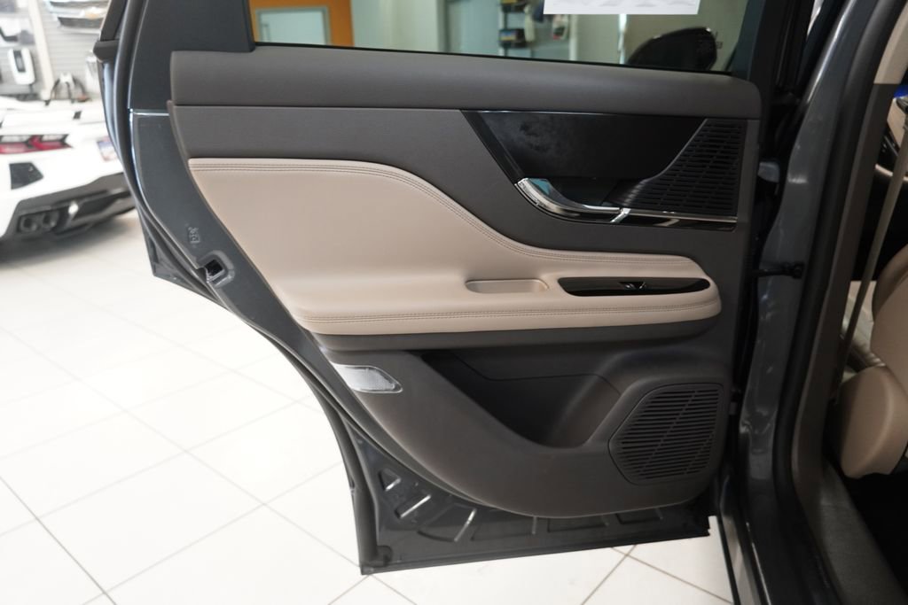 Used 2022 Lincoln Corsair AWD w/ Equipment Group 101A image 21