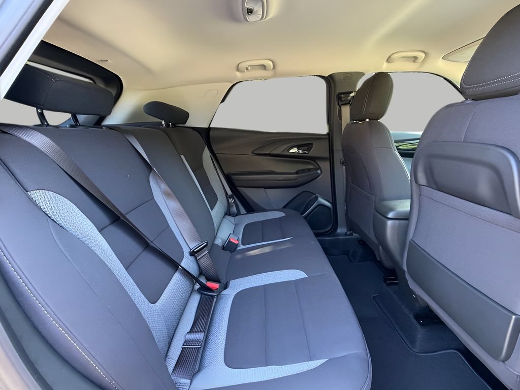 New 2026 Chevrolet TrailBlazer LT w/ LT Cold Weather Package FWD image 7