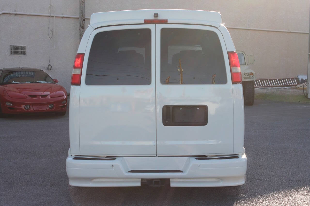 Used 2006 Chevrolet Express 1500 RWD image 7