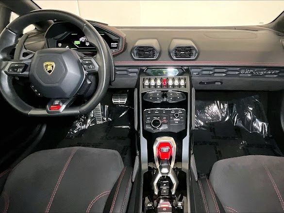 Used 2017 Lamborghini Huracan LP 580-2 RWD image 18