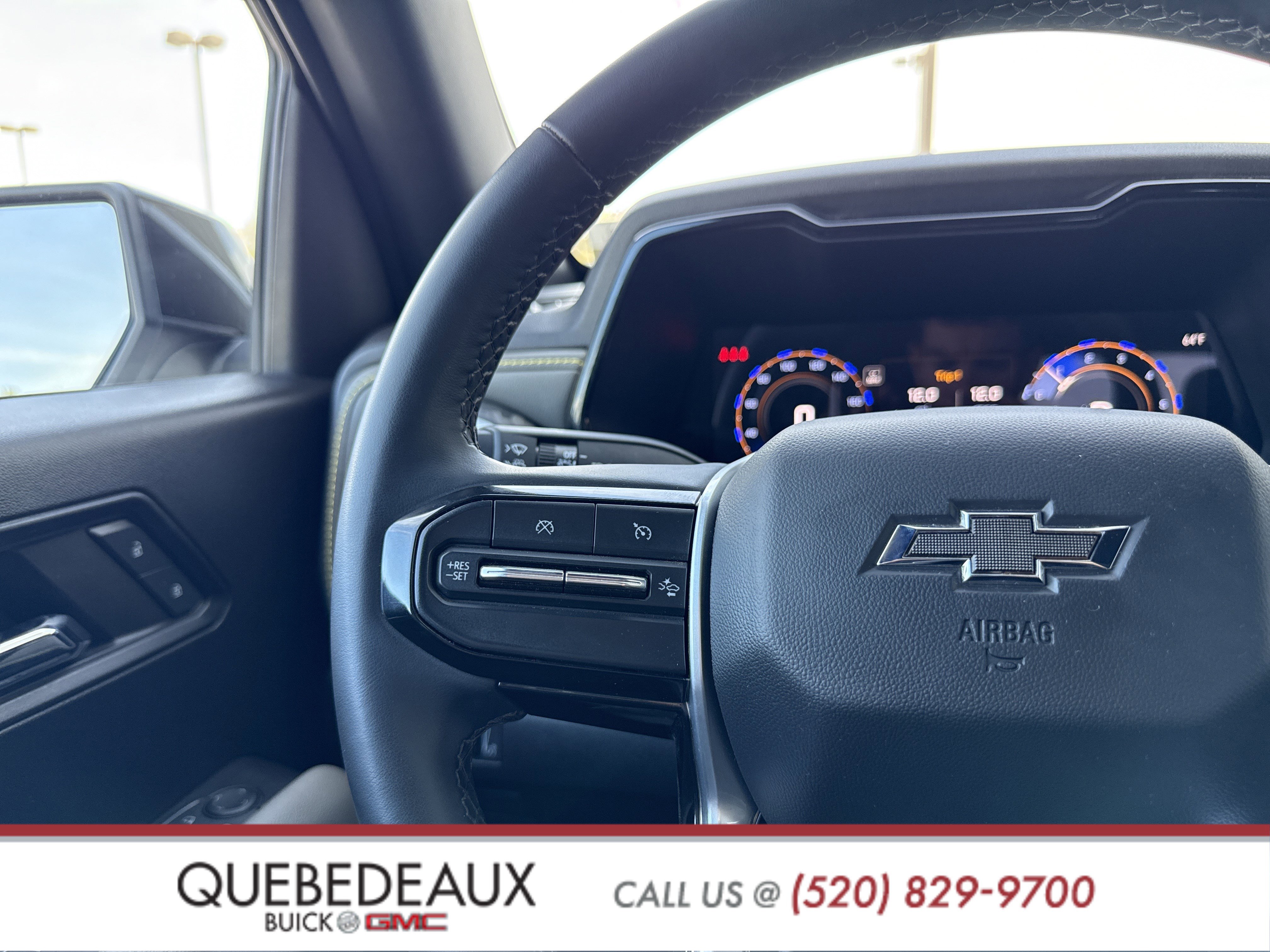 Used 2024 Chevrolet Colorado ZR2 w/ Technology Package image 26