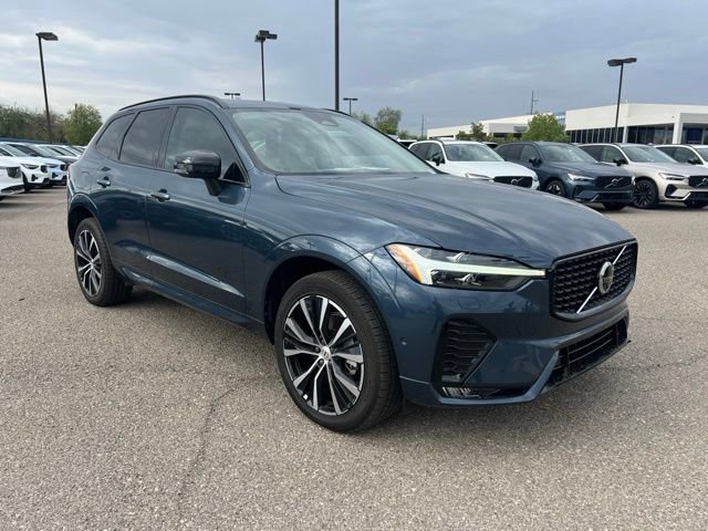 Used 2024 Volvo XC60 B5 Plus AWD/4WD image 1