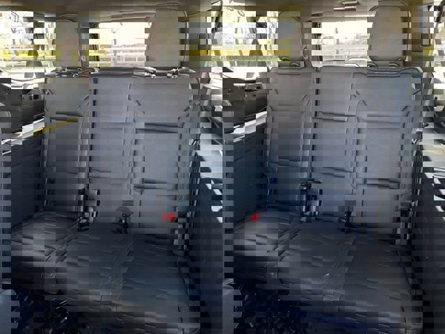 Used 2024 Chevrolet Suburban High Country w/ Premium Package image 33