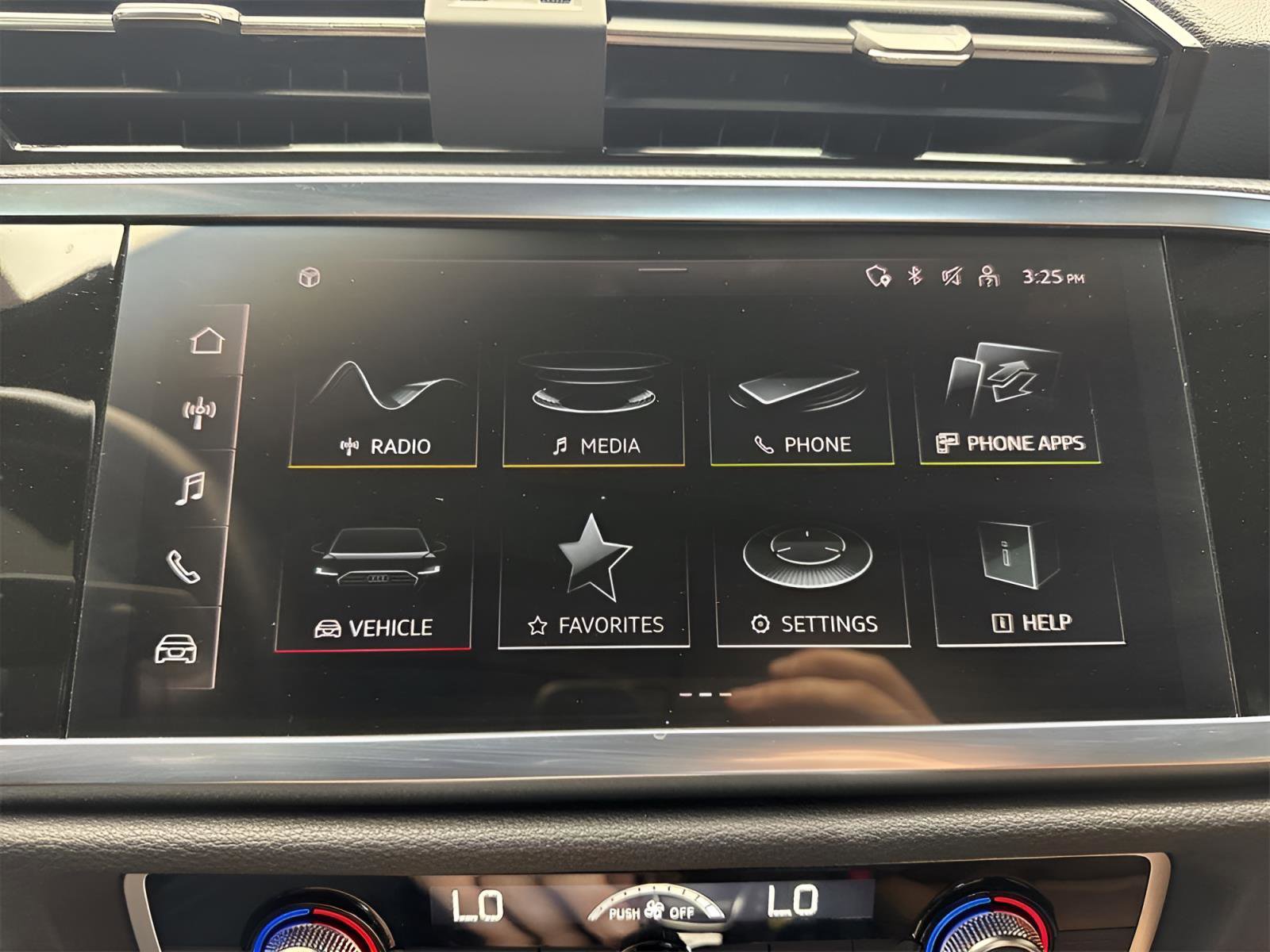 Used 2023 Audi Q3 2.0T Premium Plus w/ Premium Plus Package image 18