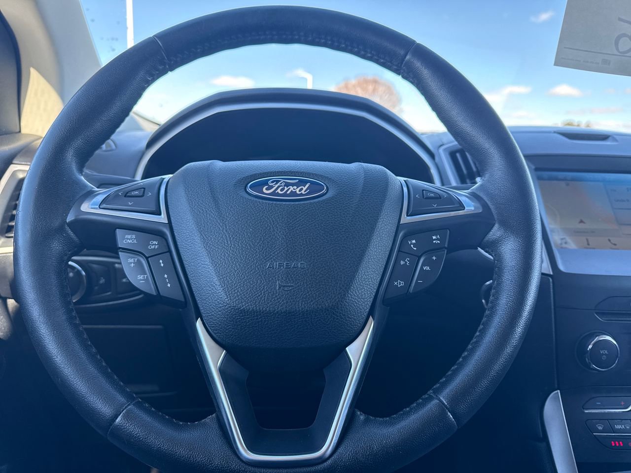 Used 2018 Ford Edge SEL w/ Equipment Group 201A image 17