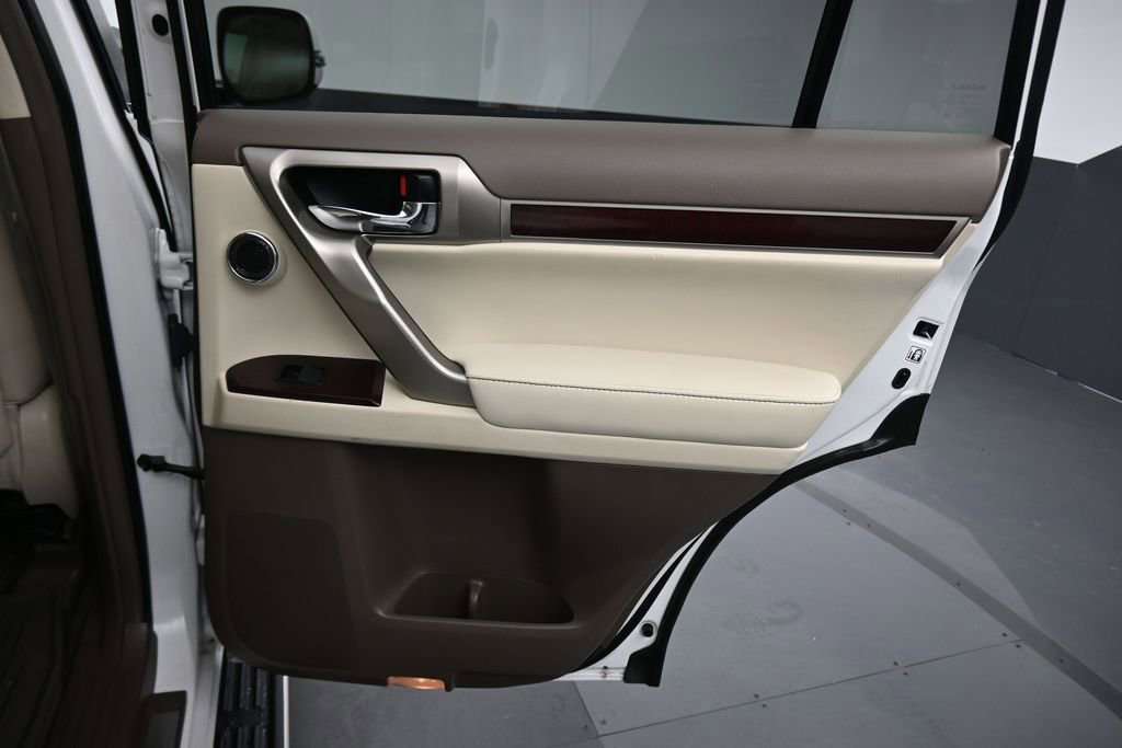 Used 2018 Lexus GX 460 Luxury AWD/4WD image 37