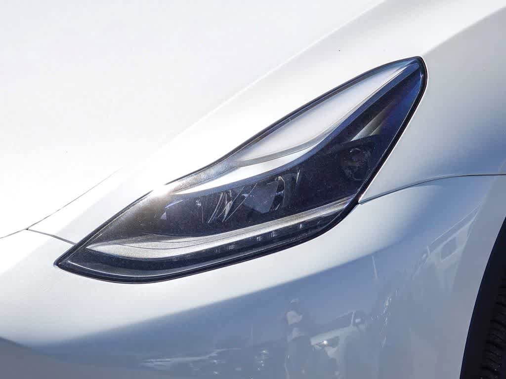 Used 2024 Tesla Model Y Long Range AWD/4WD image 8