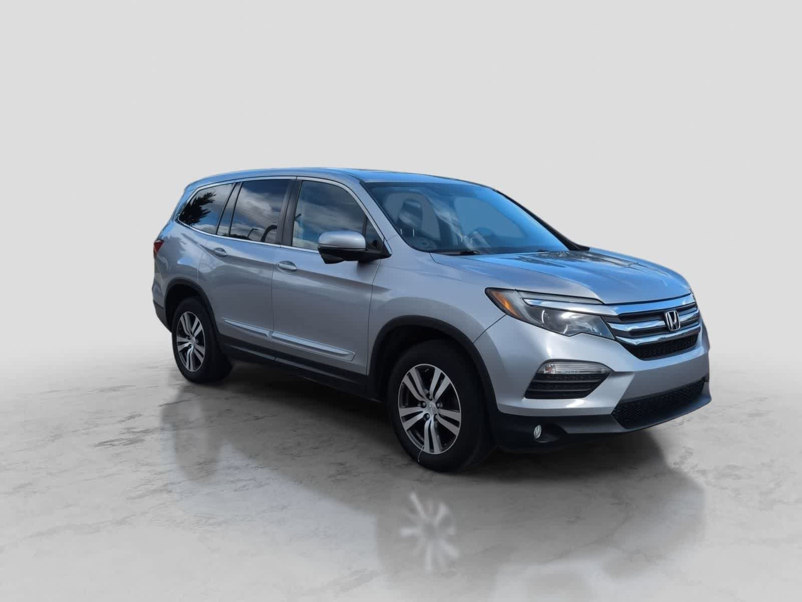 Used 2017 Honda Pilot EX-L image 2
