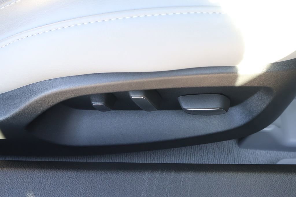 Used 2014 Chevrolet Corvette Stingray Coupe w/ 2LT Preferred Equipment Group image 44