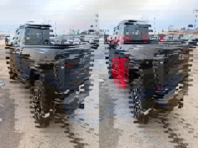 Used 2024 GMC Sierra 3500 Denali Ultimate image 5