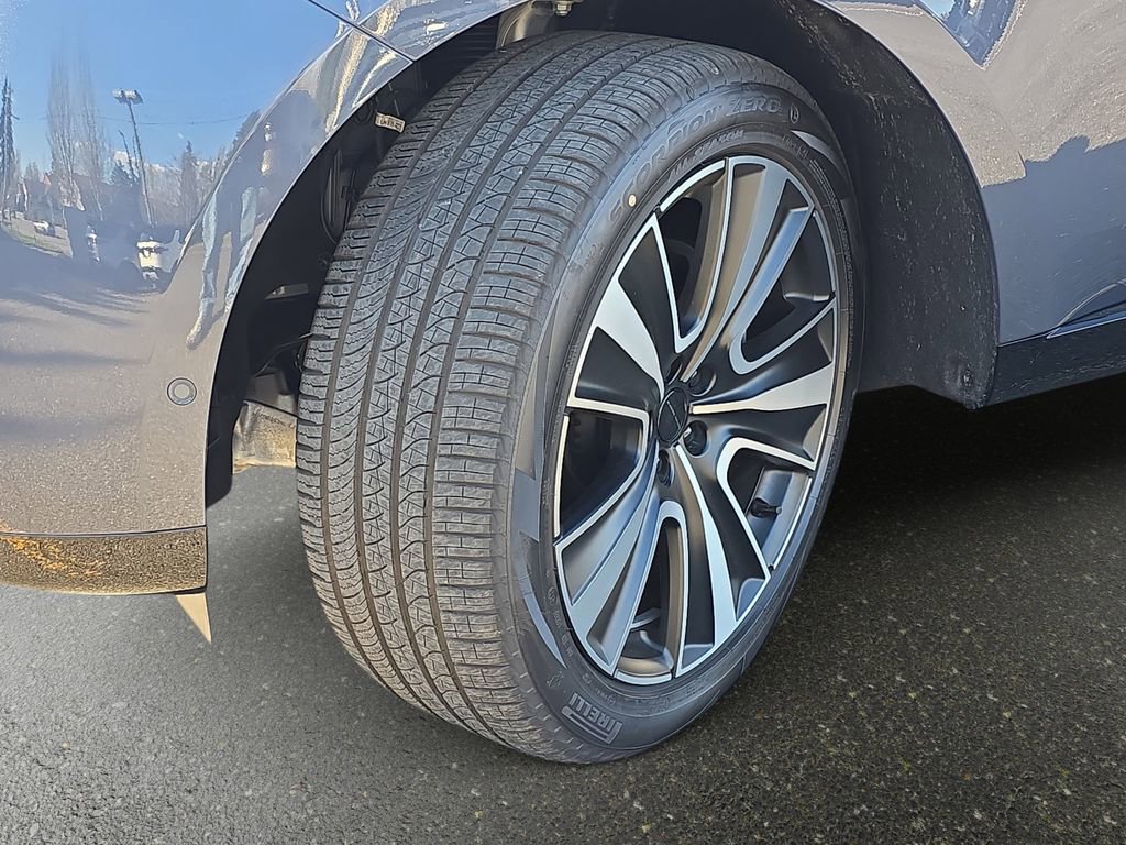 New 2026 Land Rover Range Rover SE image 34