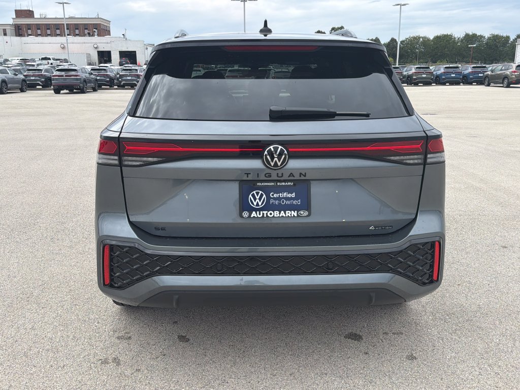 Certified 2026 Volkswagen Tiguan SE R-Line AWD/4WD image 5