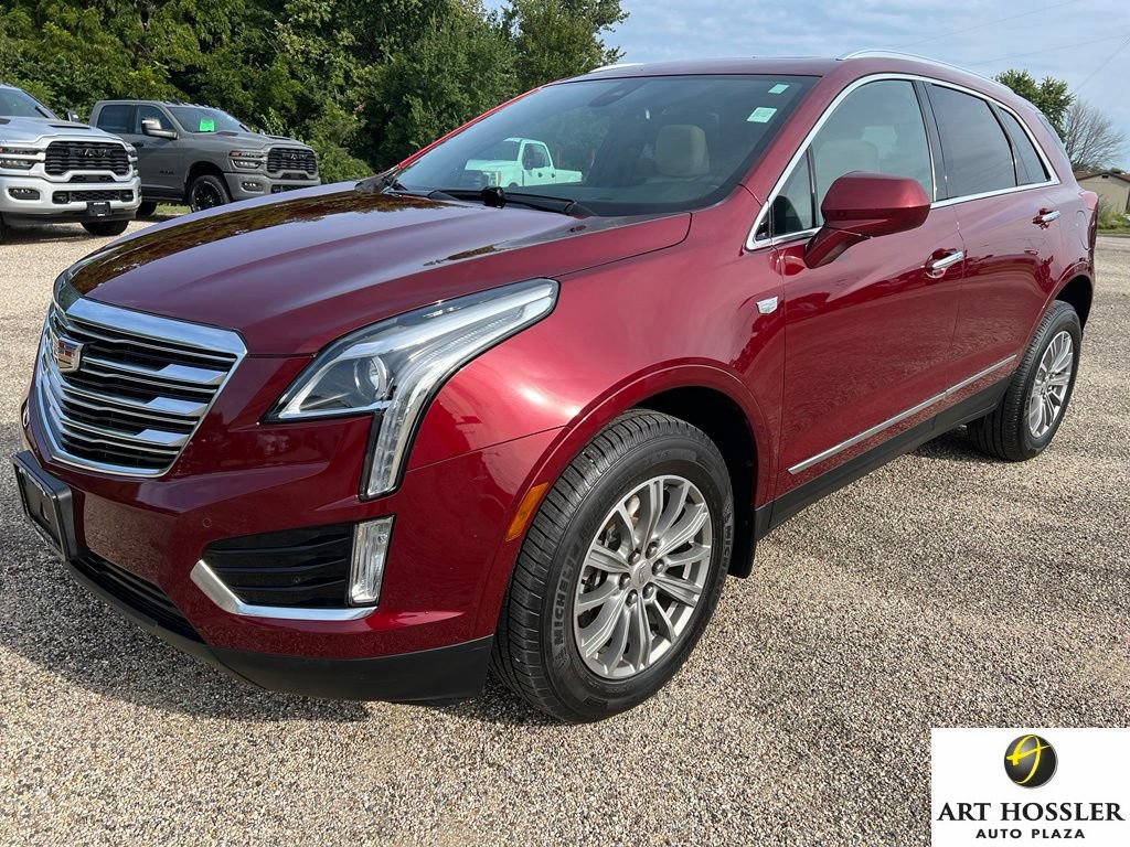 Used 2017 Cadillac XT5 Luxury w/ Driver Awareness Package FWD video 1