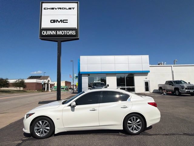 Used 2017 INFINITI Q50 3.0t Premium w/ 3.0T Premium Plus Package AWD/4WD image 2