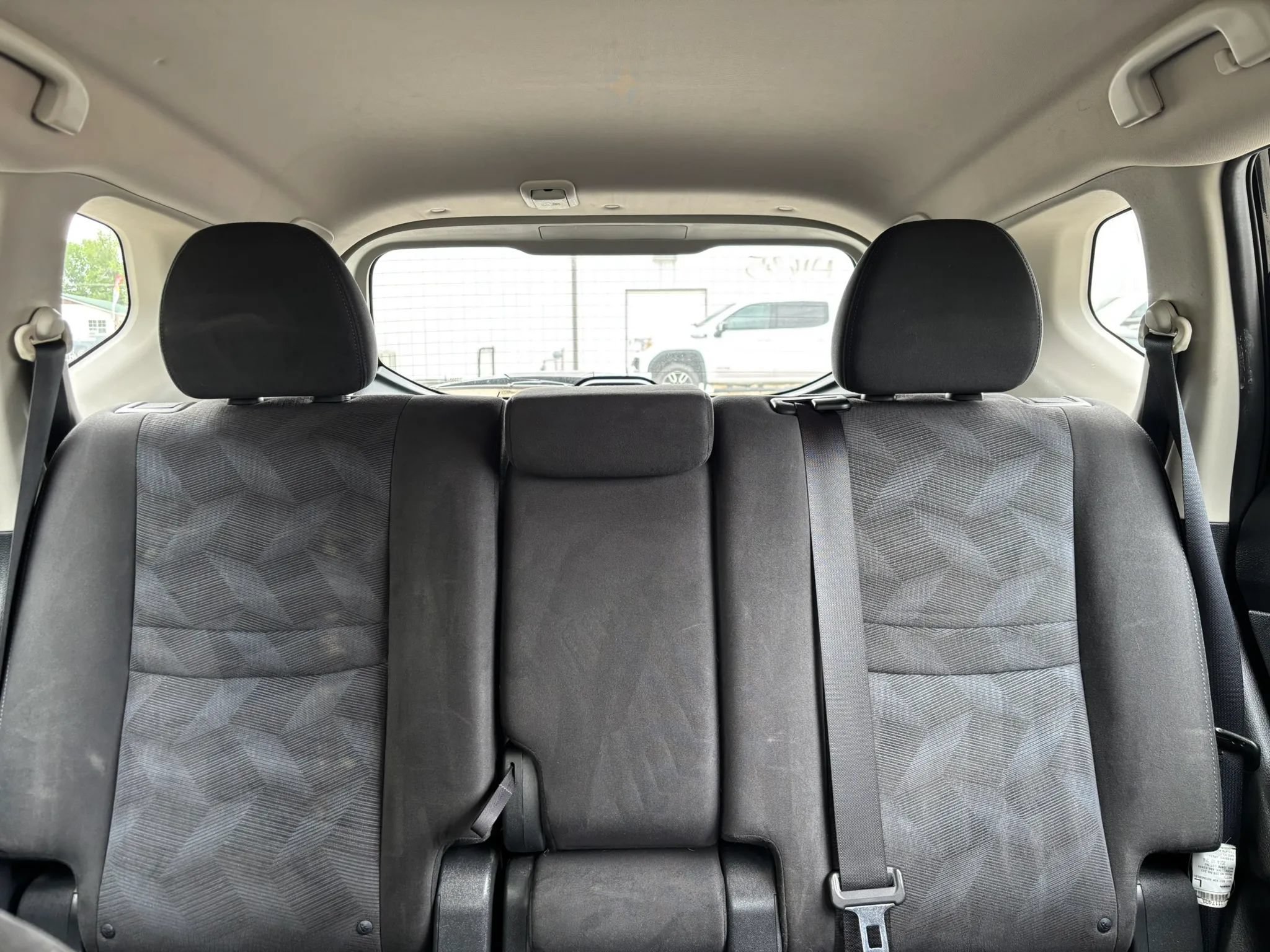 Used 2015 Nissan Rogue S FWD image 20