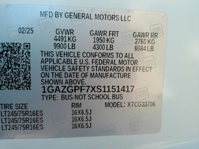 Used 2025 Chevrolet Express 3500 LT w/ LT Preferred Equipment Group RWD image 41