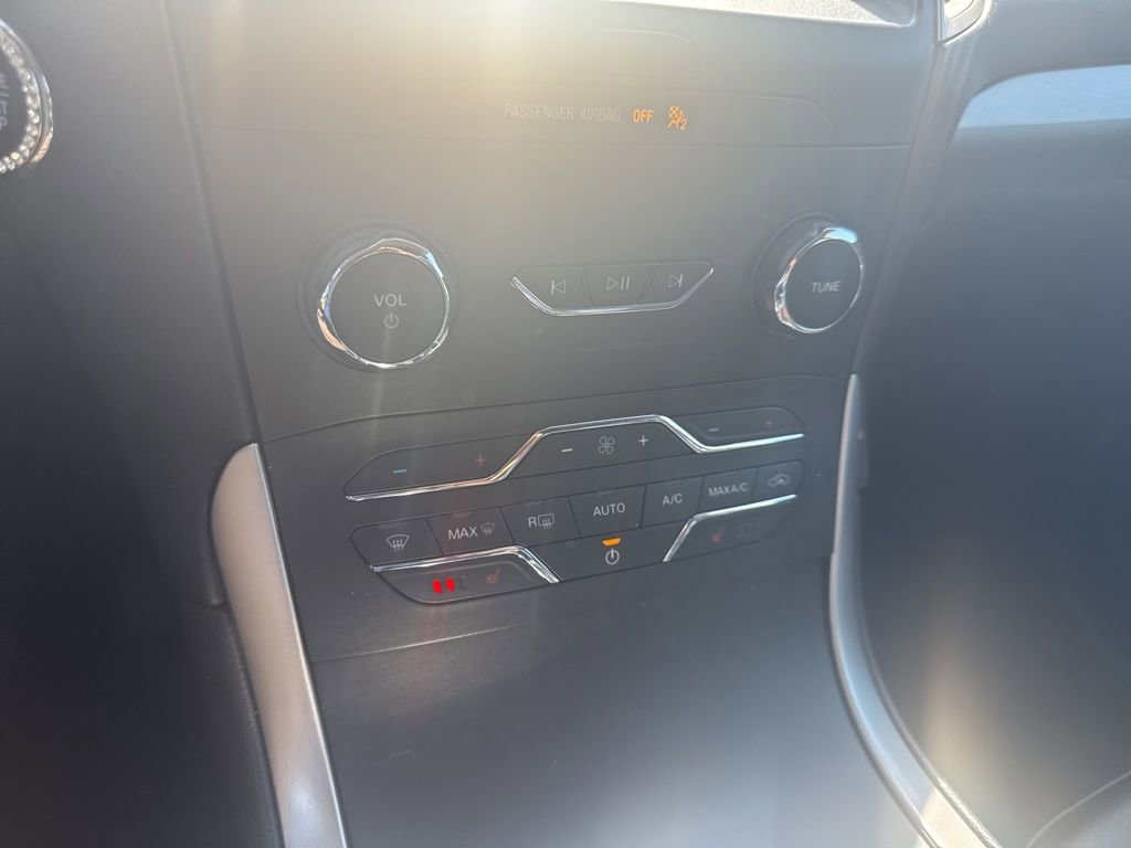 Used 2019 Ford Edge SEL w/ Equipment Group 201A image 14