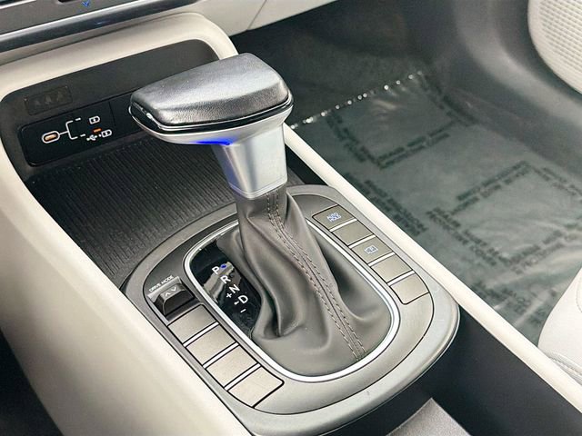 Certified 2025 Hyundai Kona SEL FWD image 16
