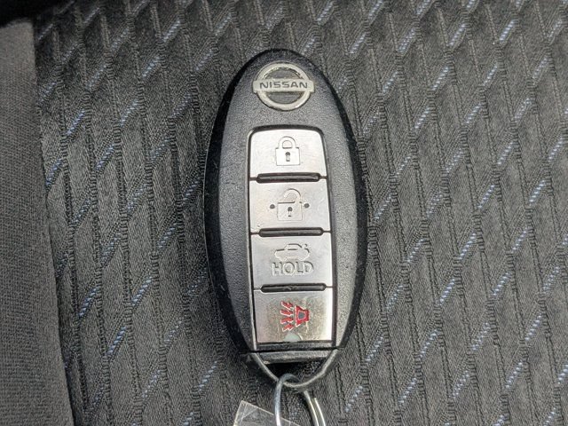 Used 2015 Nissan Sentra SR w/ Navigation Package FWD image 28