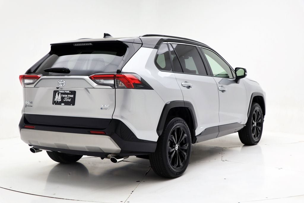 Used 2025 Toyota RAV4 XSE w/ Weather Package AWD/4WD image 8