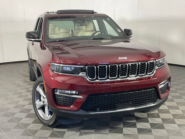 Used 2024 Jeep Grand Cherokee Limited w/ Luxury Tech Group II AWD/4WD image 42