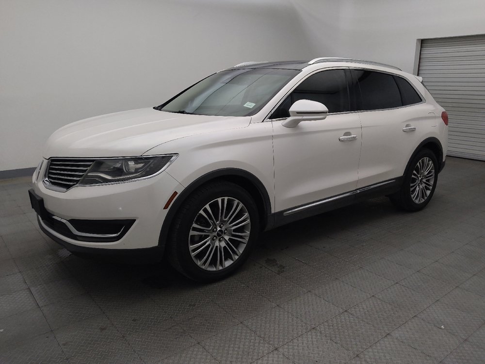 Used 2017 Lincoln MKX Reserve w/ Driver Assistance Package FWD image 2